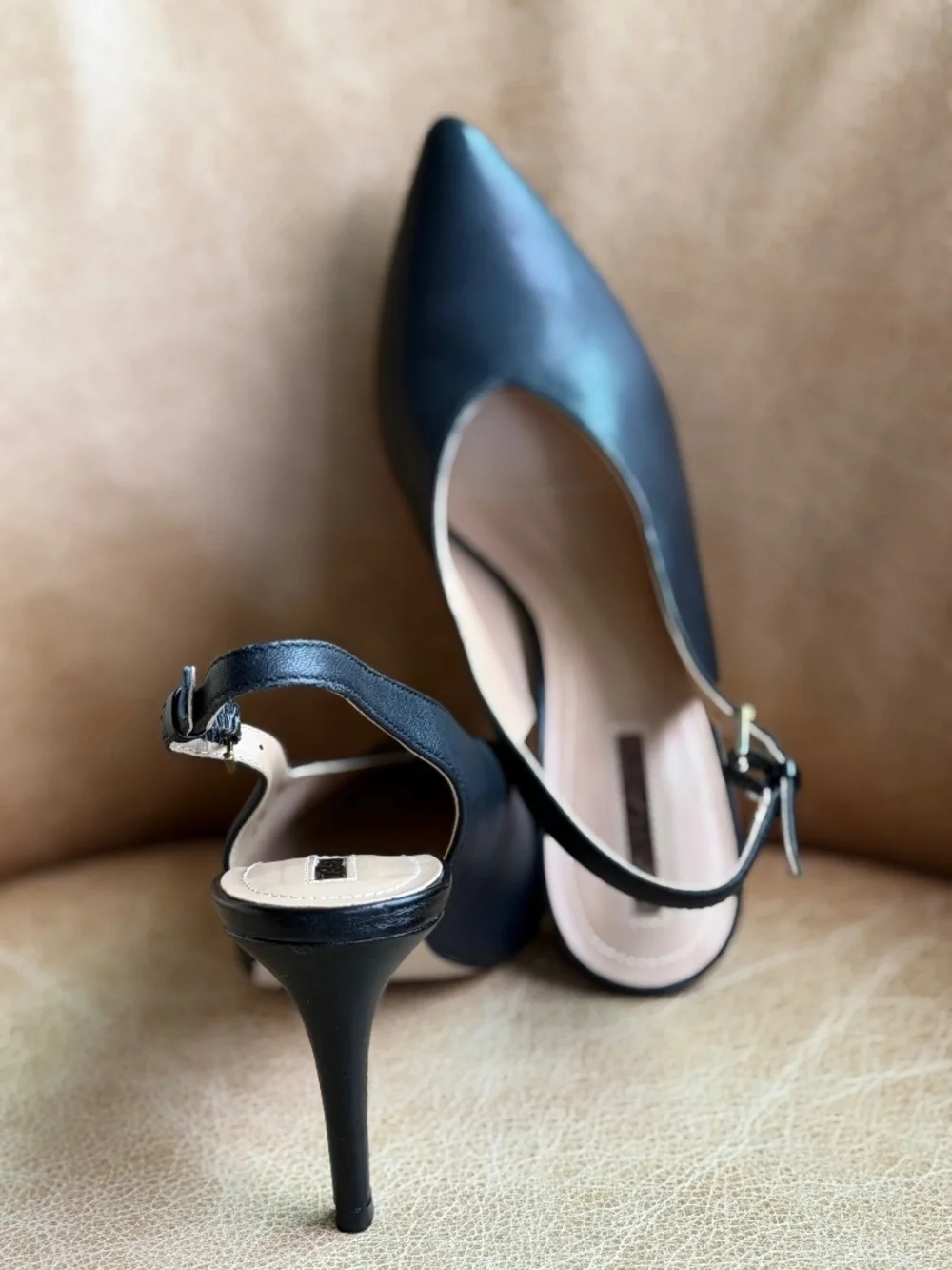 Tahari Black Leather Pointed Slingback Heels - Size 7M
